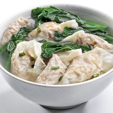Wanton soup with greens